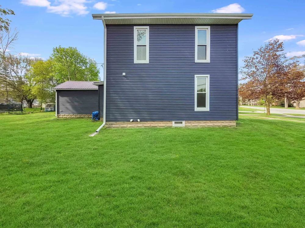 214 S Pine Street St Louis City, MI 48880