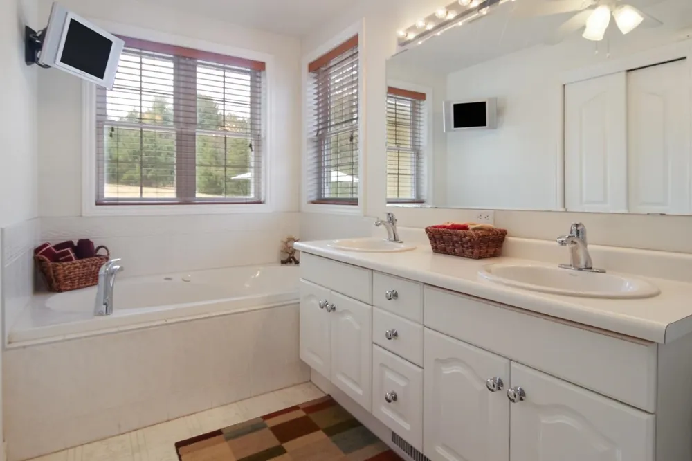 3855 Pulver Woods Drive Whitewater Township, MI 49690