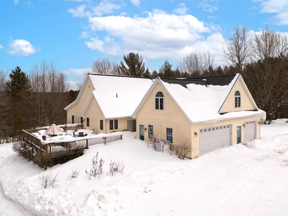 3855 Pulver Woods Drive Whitewater Township, MI 49690