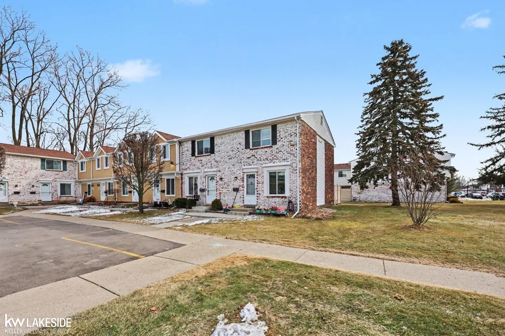 11518 Messmore Road Utica City, MI 48317