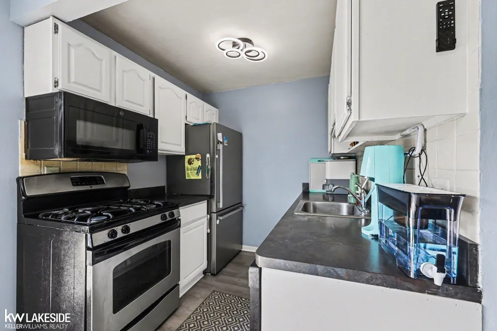 11518 Messmore Road Utica City, MI 48317