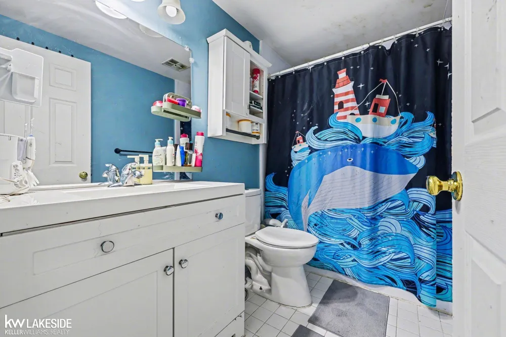 11518 Messmore Road Utica City, MI 48317