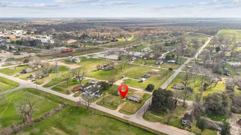 929 W Spanish Camp Road