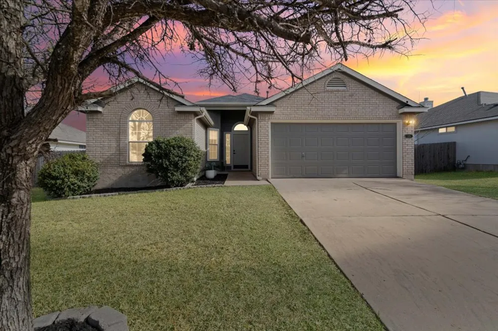 135 Langely Kyle, TX 78640