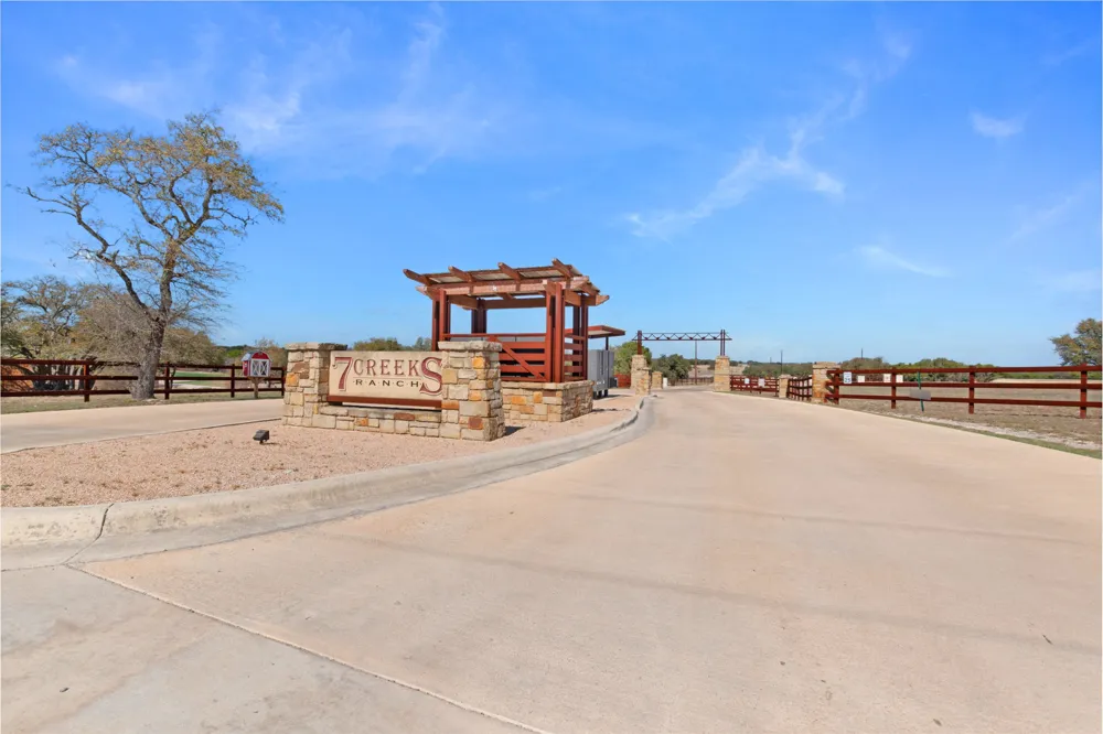 Carpenter Court Corner Burnet, TX 78611