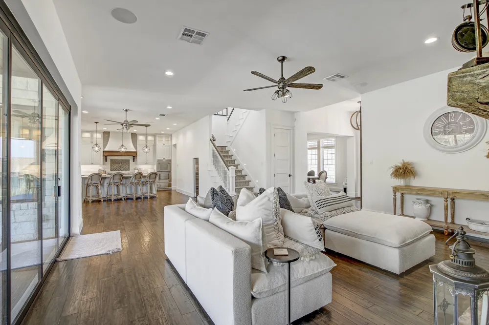 102 Canyon Turn Trail Austin, TX 78734
