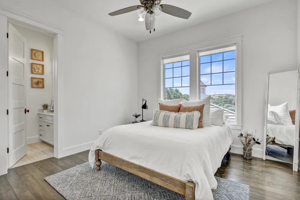 102 Canyon Turn Trail Austin, TX 78734