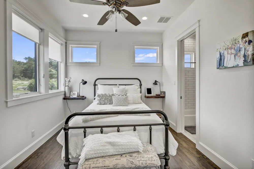 102 Canyon Turn Trail Austin, TX 78734