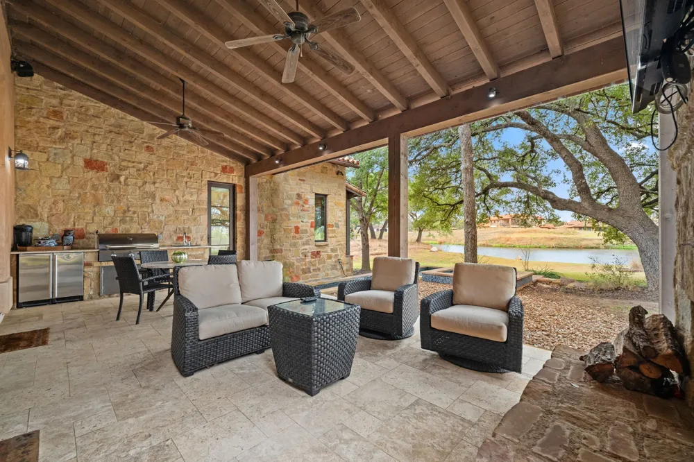 145 La Serena Loop Horseshoe Bay, TX 78657
