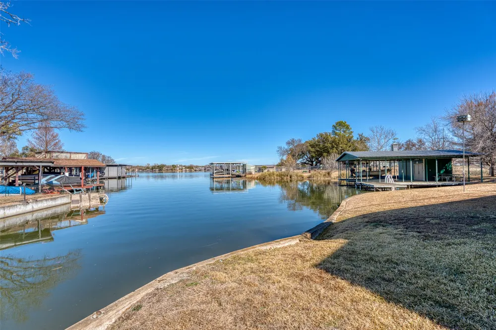 305 W Briar Drive Granite Shoals, TX 78654
