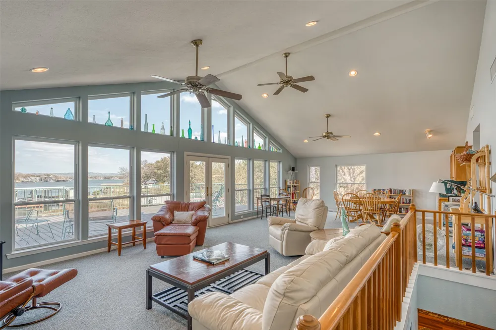 305 W Briar Drive Granite Shoals, TX 78654