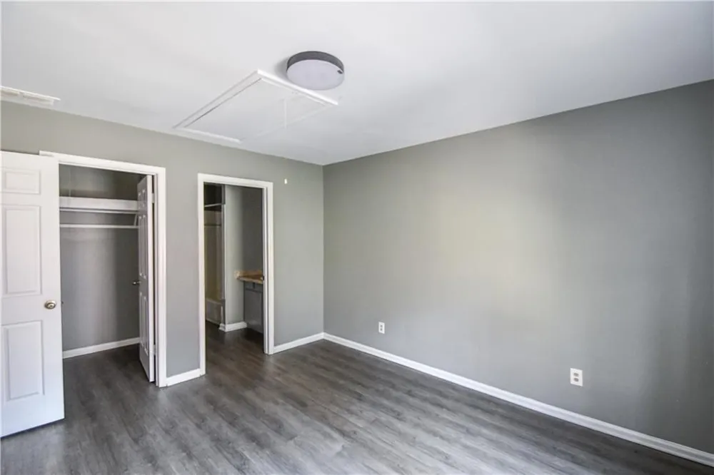 735 Oak Drive Hapeville, GA 30354