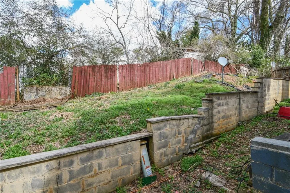 735 Oak Drive Hapeville, GA 30354