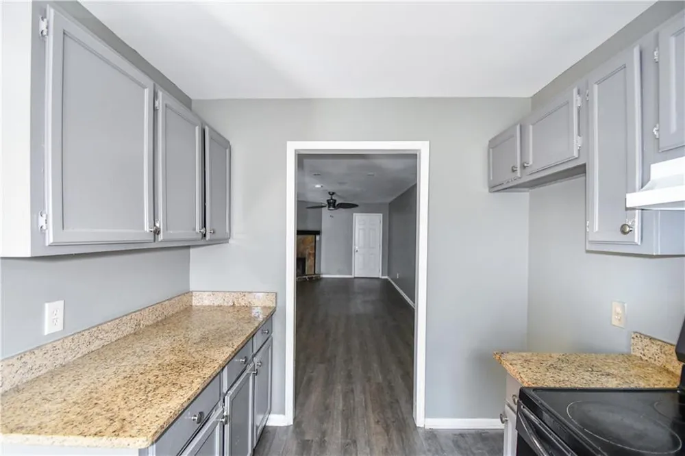 735 Oak Drive Hapeville, GA 30354