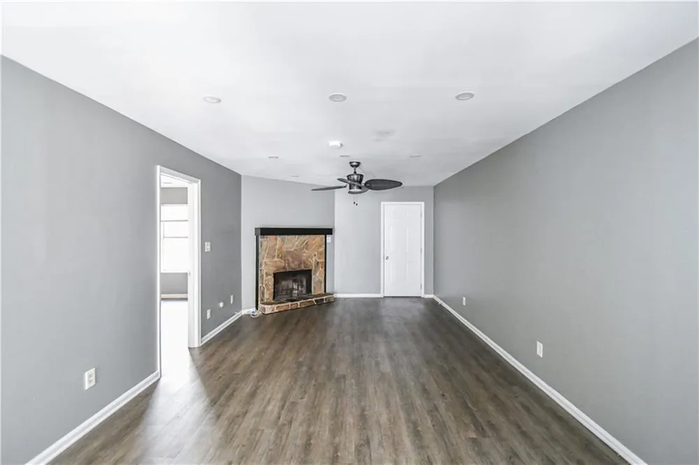 735 Oak Drive Hapeville, GA 30354