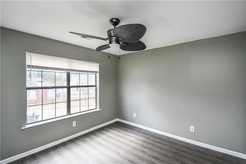 735 Oak Drive Hapeville, GA 30354