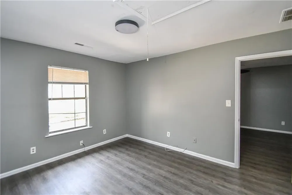 735 Oak Drive Hapeville, GA 30354