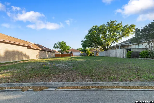 5906 Brook Fls Windcrest, TX 78239