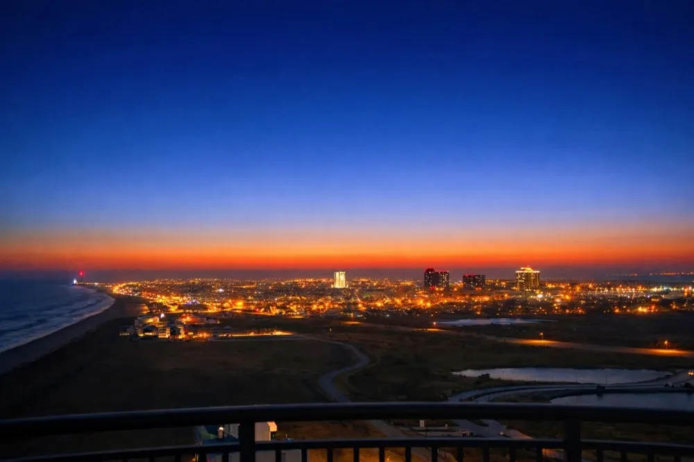 801 E Beach Drive #TW2212 Galveston, TX 77550