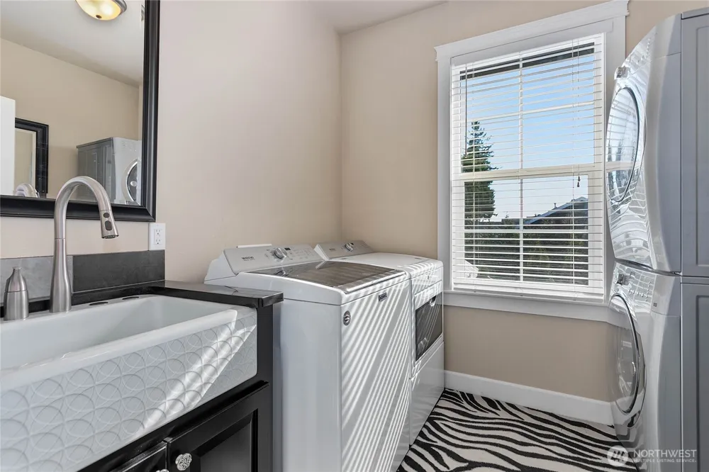 1580 Foxtail Street Lynden, WA 98264