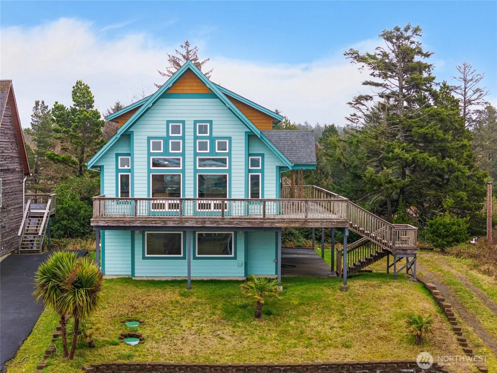 31102 J PLace Ocean Park, WA 98640