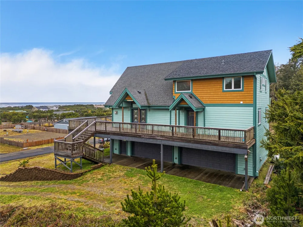31102 J PLace Ocean Park, WA 98640
