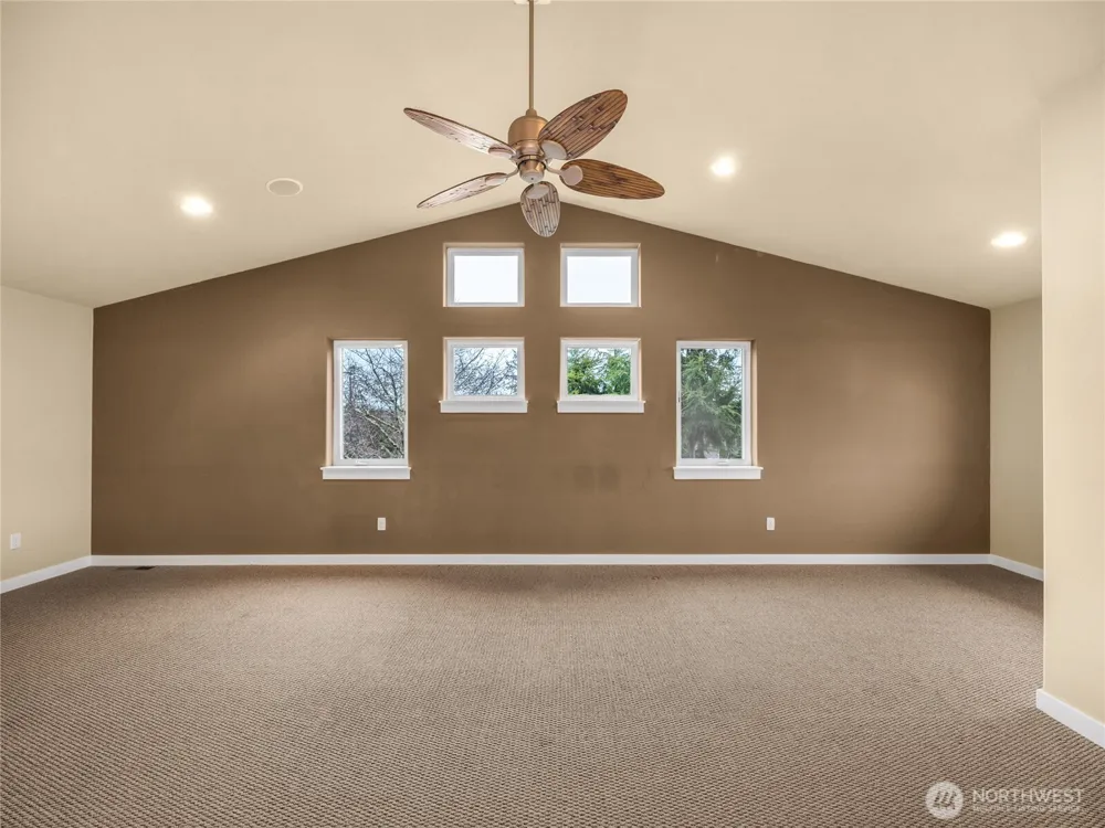 31102 J PLace Ocean Park, WA 98640