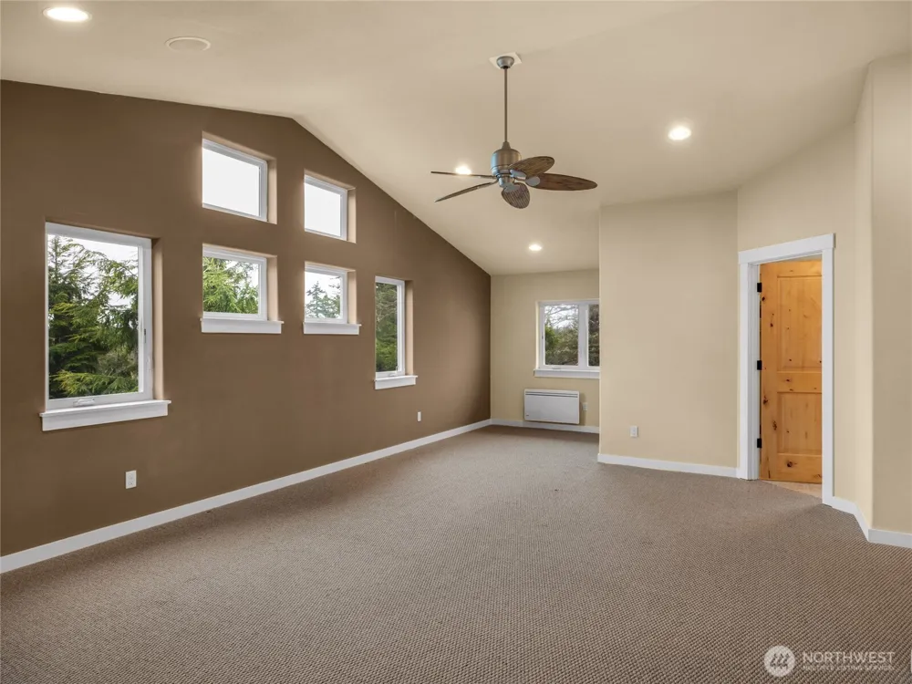 31102 J PLace Ocean Park, WA 98640