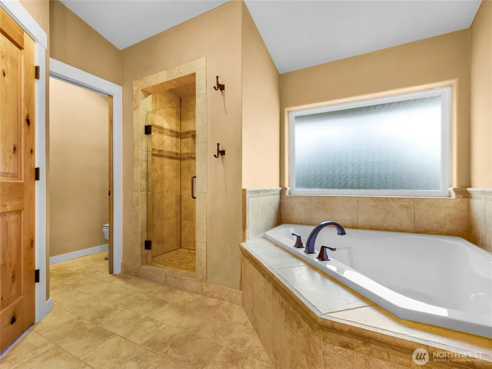 31102 J PLace Ocean Park, WA 98640