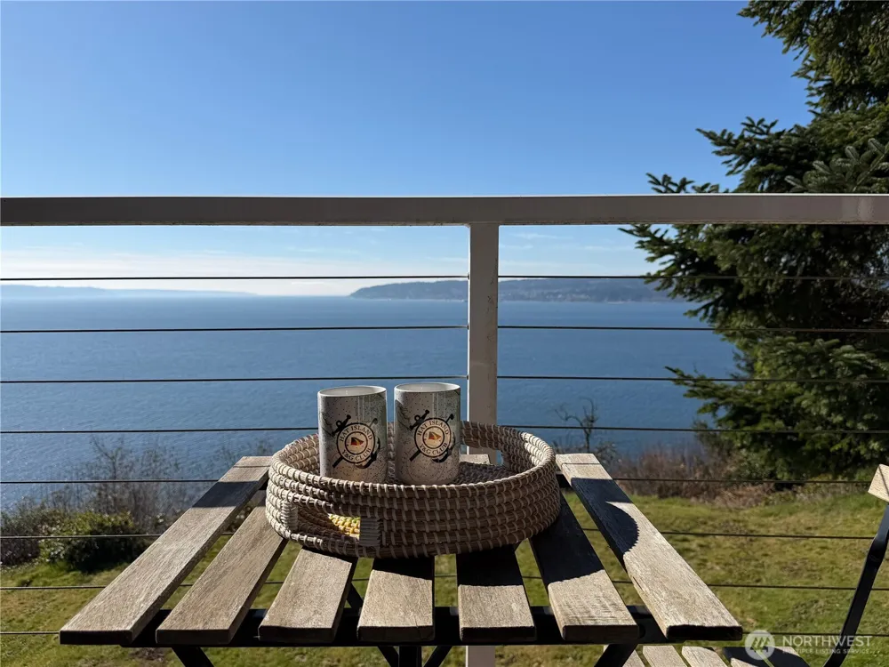 46 G Mukilteo Way Hat Island, WA 98206