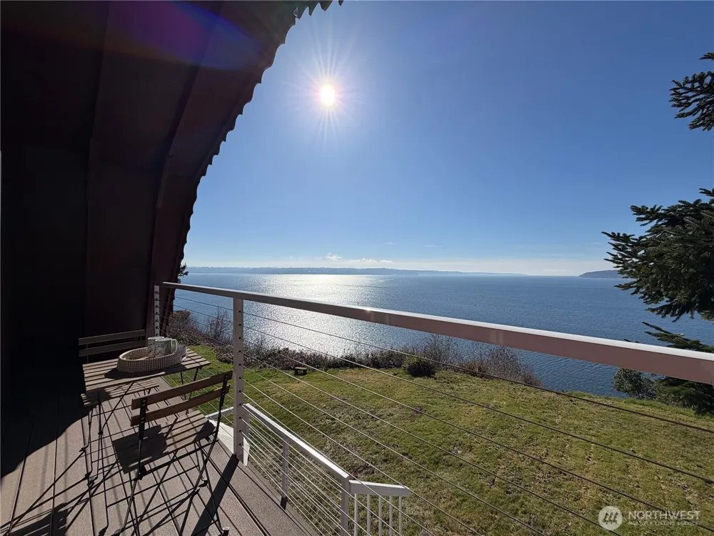 46 G Mukilteo Way Hat Island, WA 98206