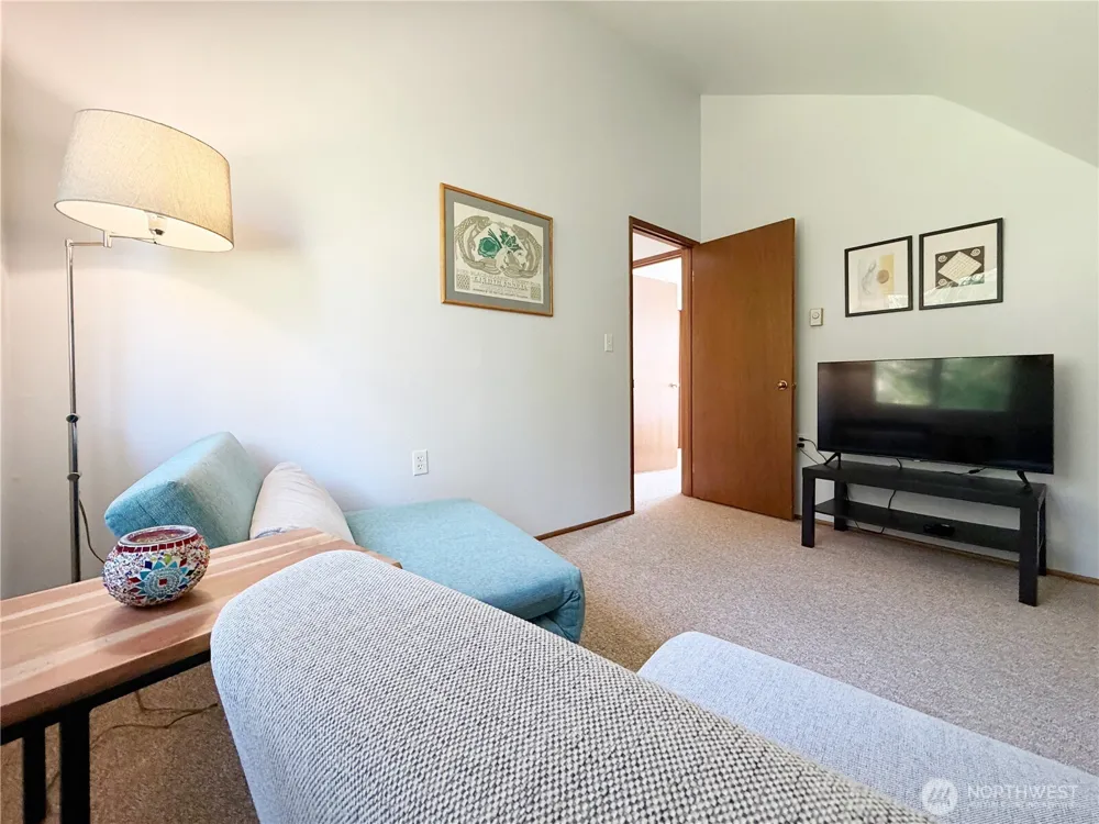 46 G Mukilteo Way Hat Island, WA 98206