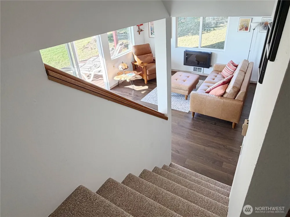 46 G Mukilteo Way Hat Island, WA 98206