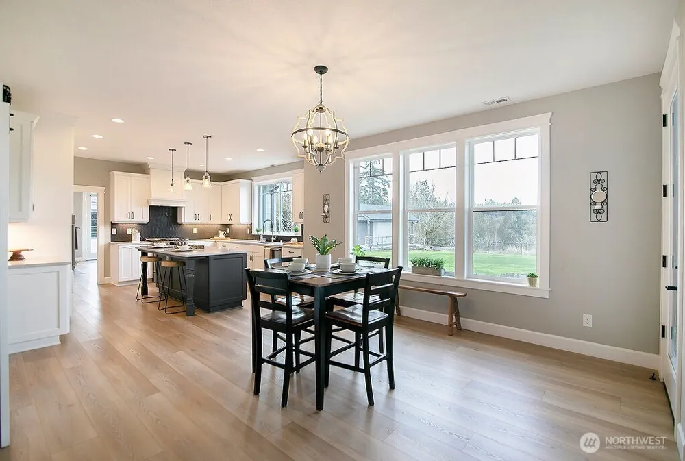 302 Waters Road Castle Rock, WA 98611