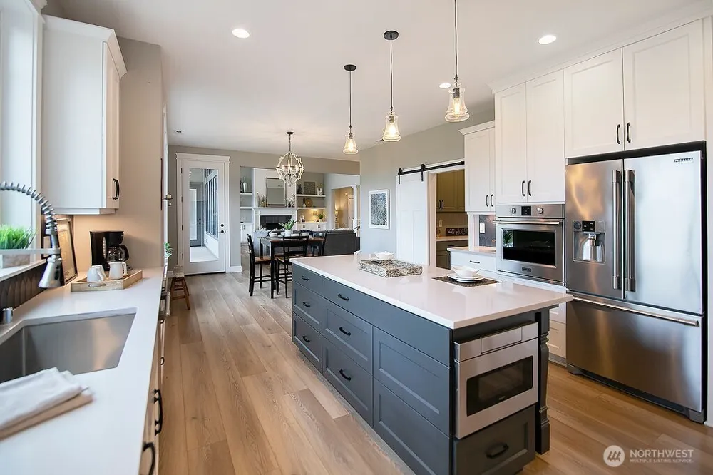 302 Waters Road Castle Rock, WA 98611