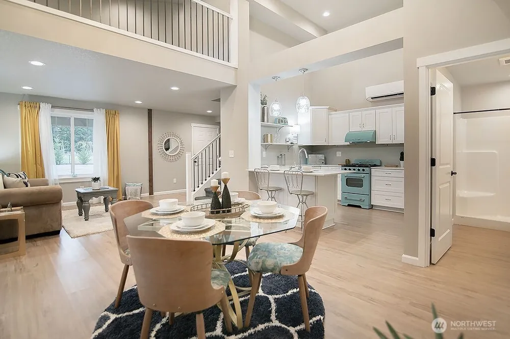 302 Waters Road Castle Rock, WA 98611
