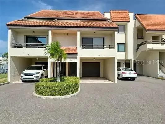113 1ST STREET E #103 Tierra Verde, FL 33715