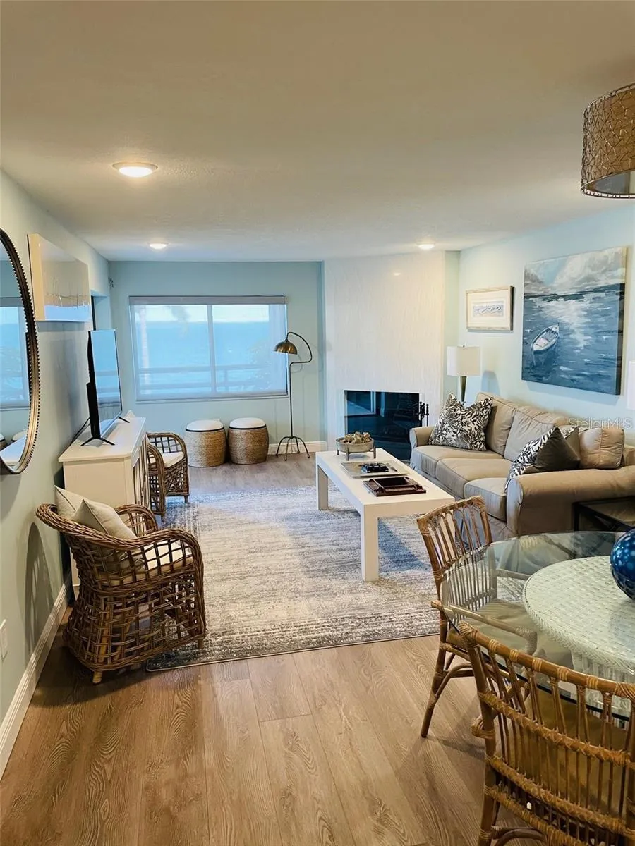 113 1ST STREET E #103 Tierra Verde, FL 33715