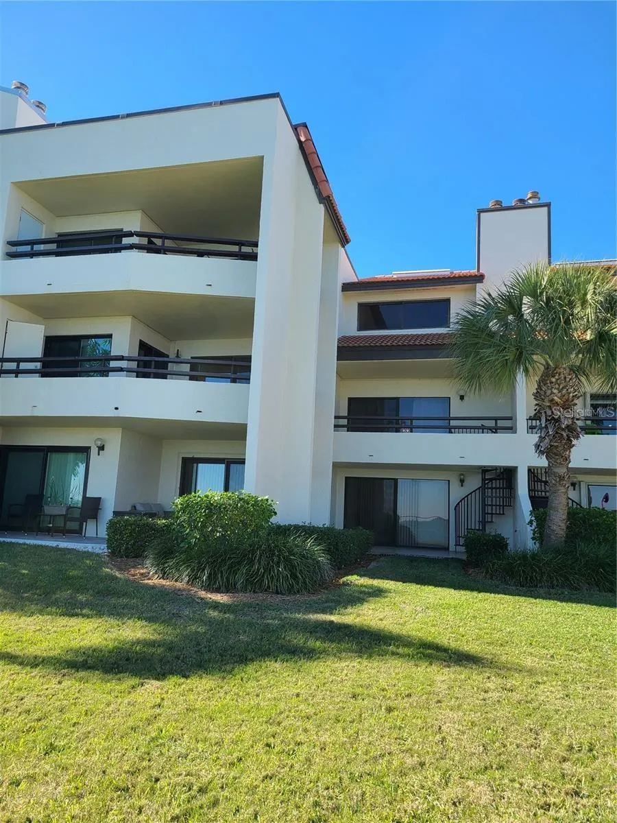 113 1ST STREET E #103 Tierra Verde, FL 33715
