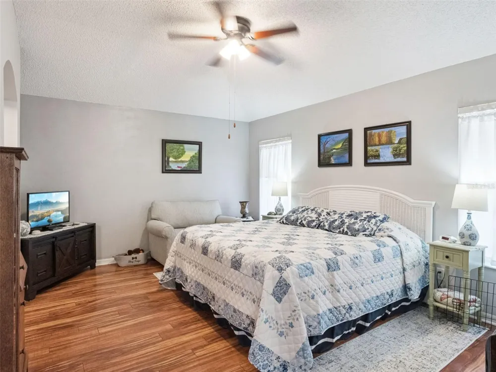 4921 GLEN COE STREET Leesburg, FL 34748