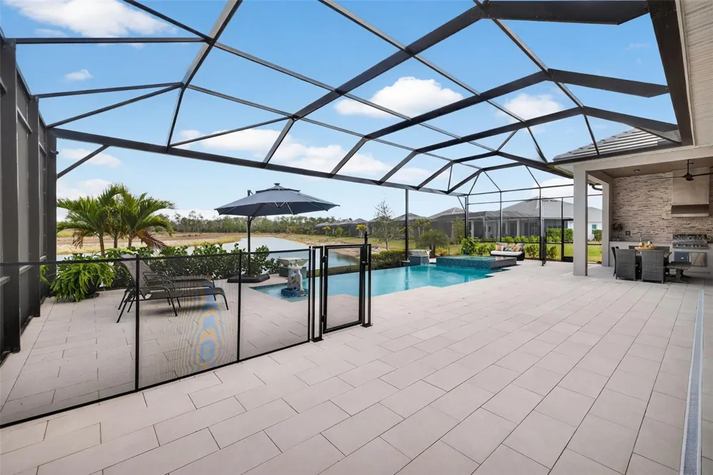 17395 BLUE SAPPHIRE DRIVE Fort Myers, FL 33913