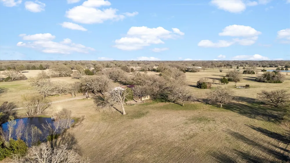 12586 County Road 351 Terrell, TX 75161