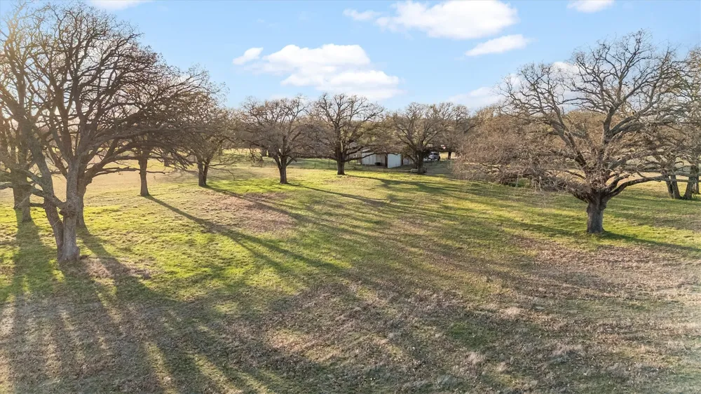 12586 County Road 351 Terrell, TX 75161