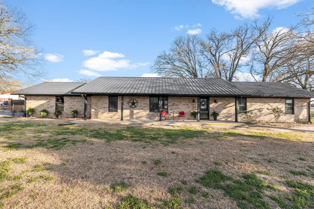 12586 County Road 351 Terrell, TX 75161