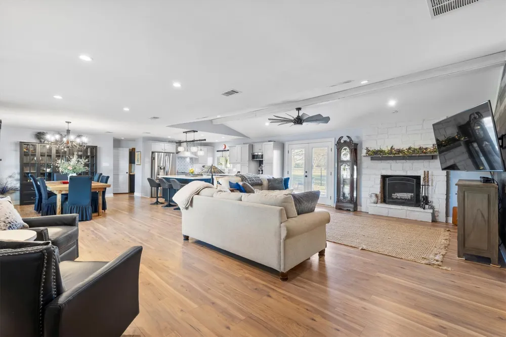 12586 County Road 351 Terrell, TX 75161