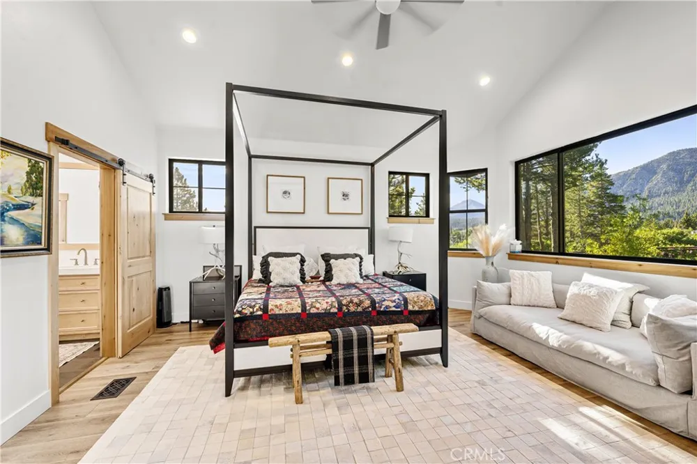 595 Waterford Avenue Mammoth Lakes, CA 93546