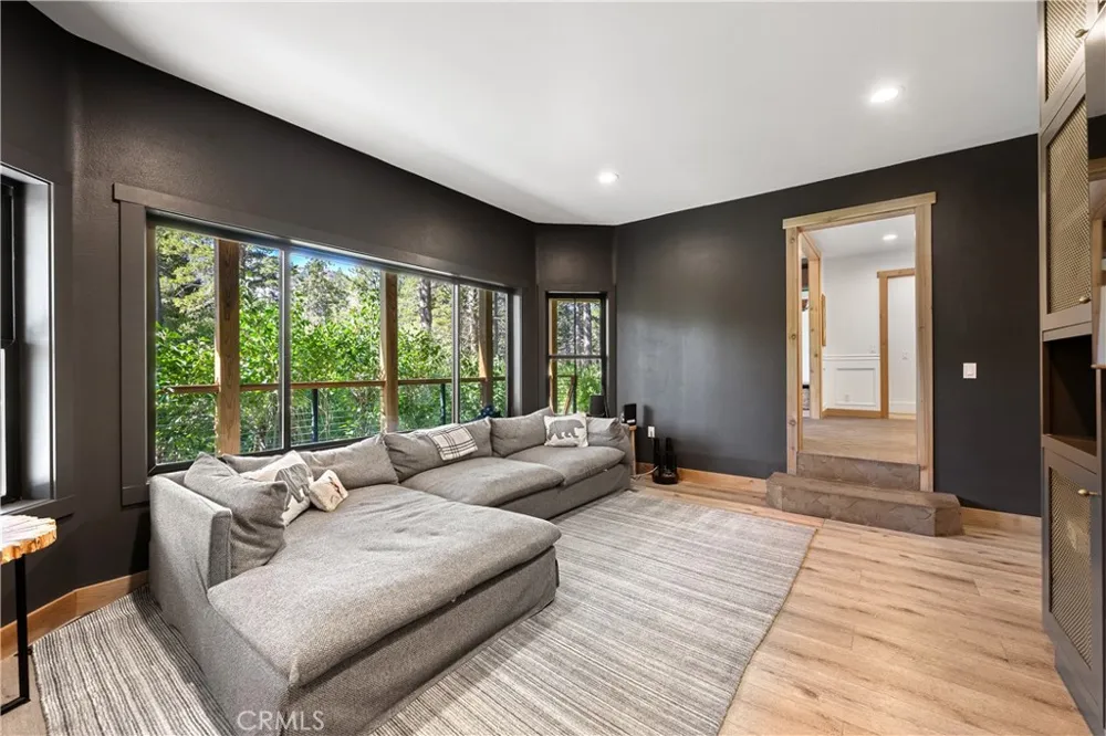595 Waterford Avenue Mammoth Lakes, CA 93546