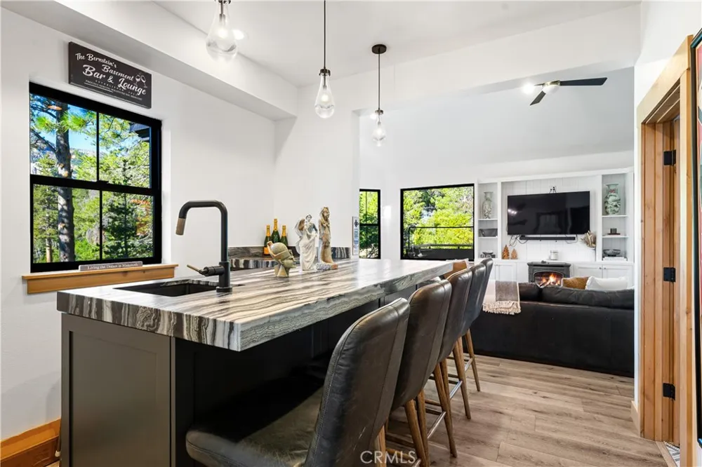 595 Waterford Avenue Mammoth Lakes, CA 93546