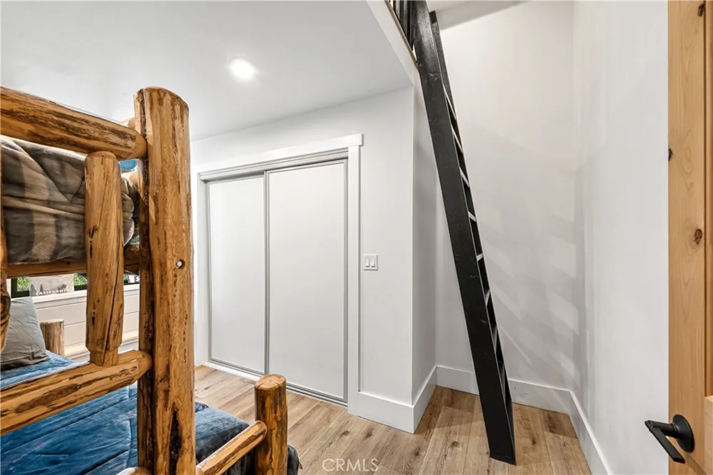 595 Waterford Avenue Mammoth Lakes, CA 93546
