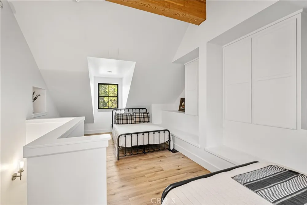 595 Waterford Avenue Mammoth Lakes, CA 93546